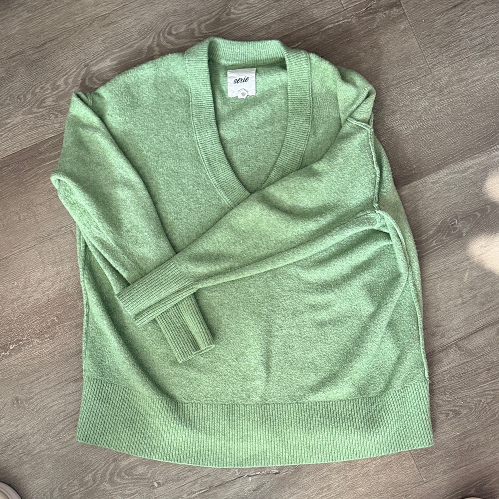 Aerie Mint Green V-Neck Sweater